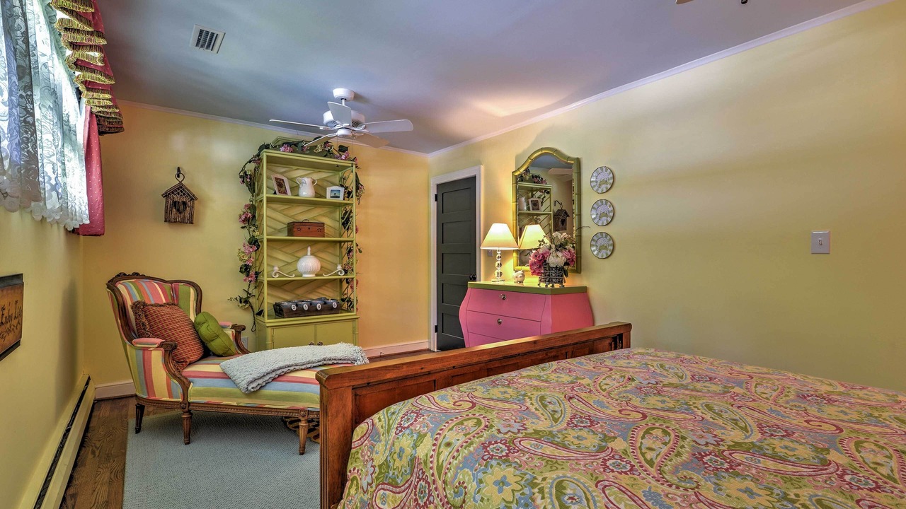 Photo of Bedroom in Little Switzerland