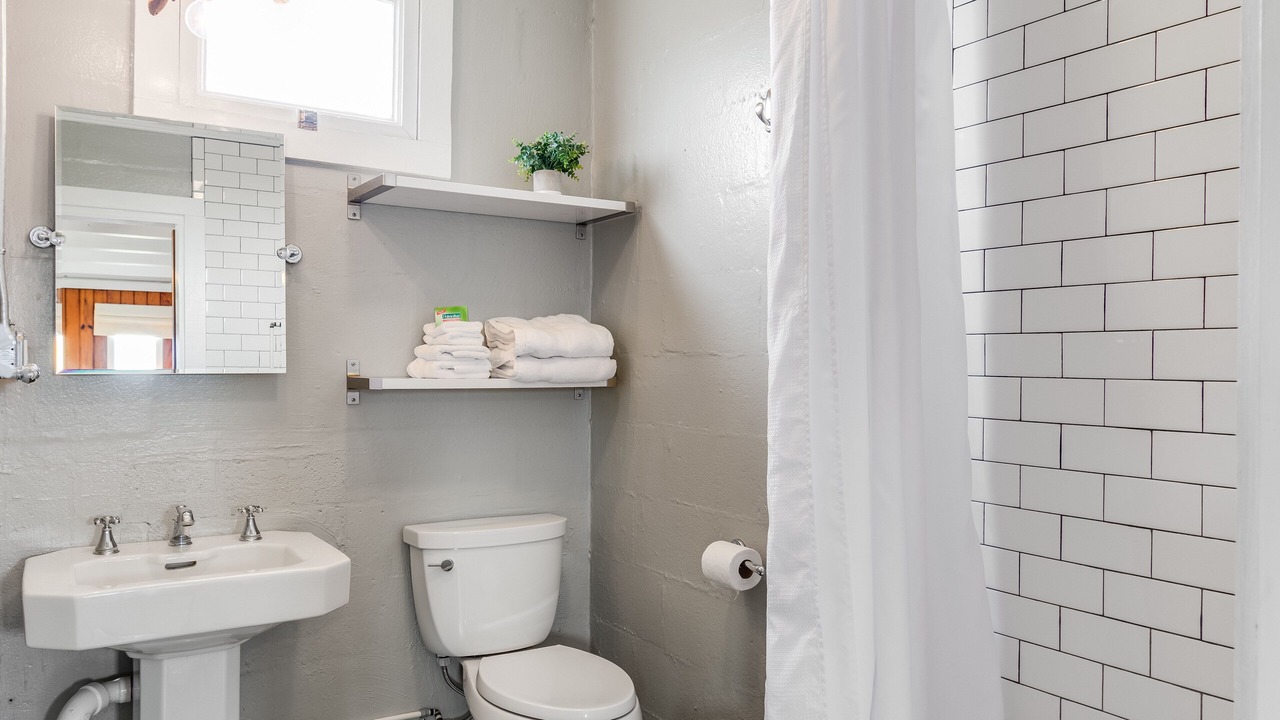 Photo of Bathroom in South Nags Head
