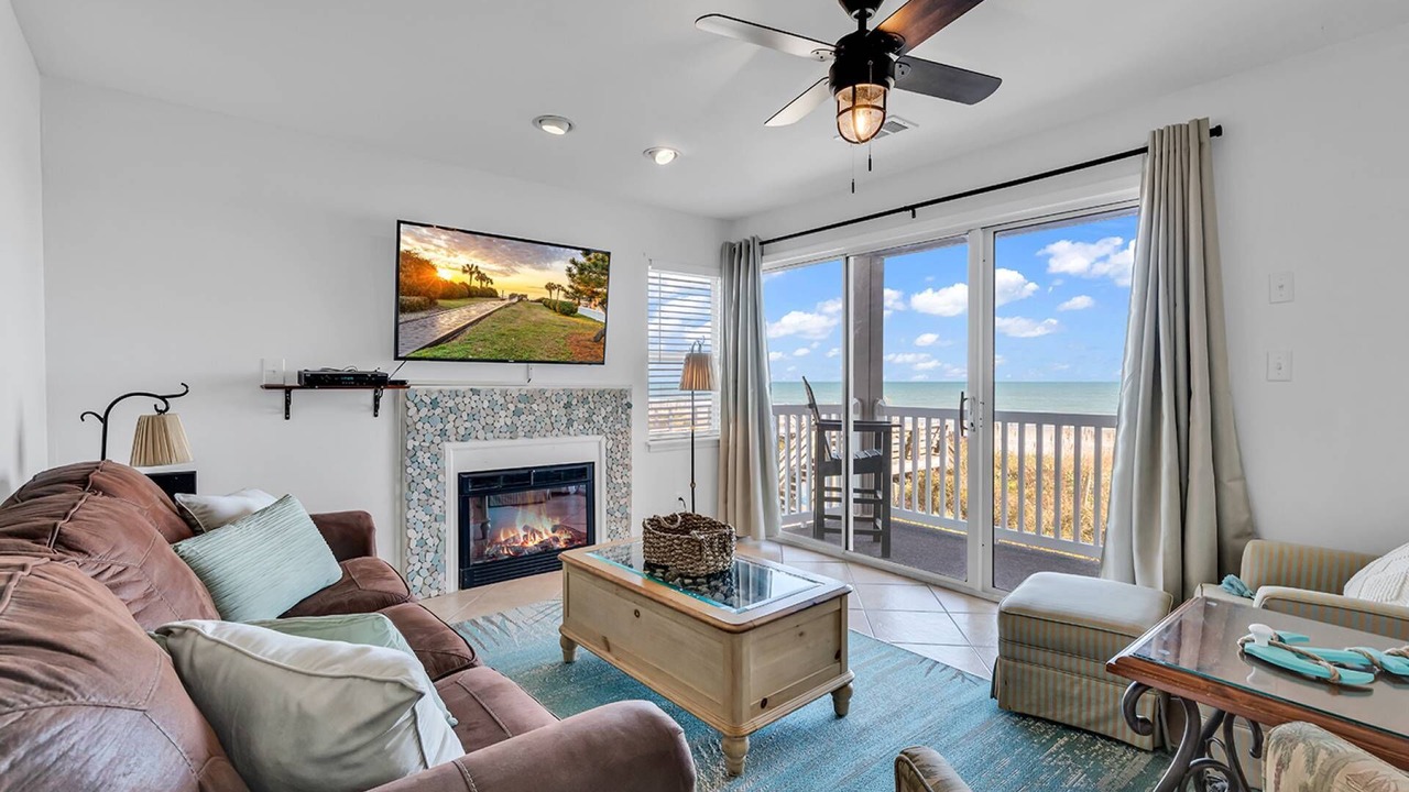 Photo of Livingroom in Surfside Beach