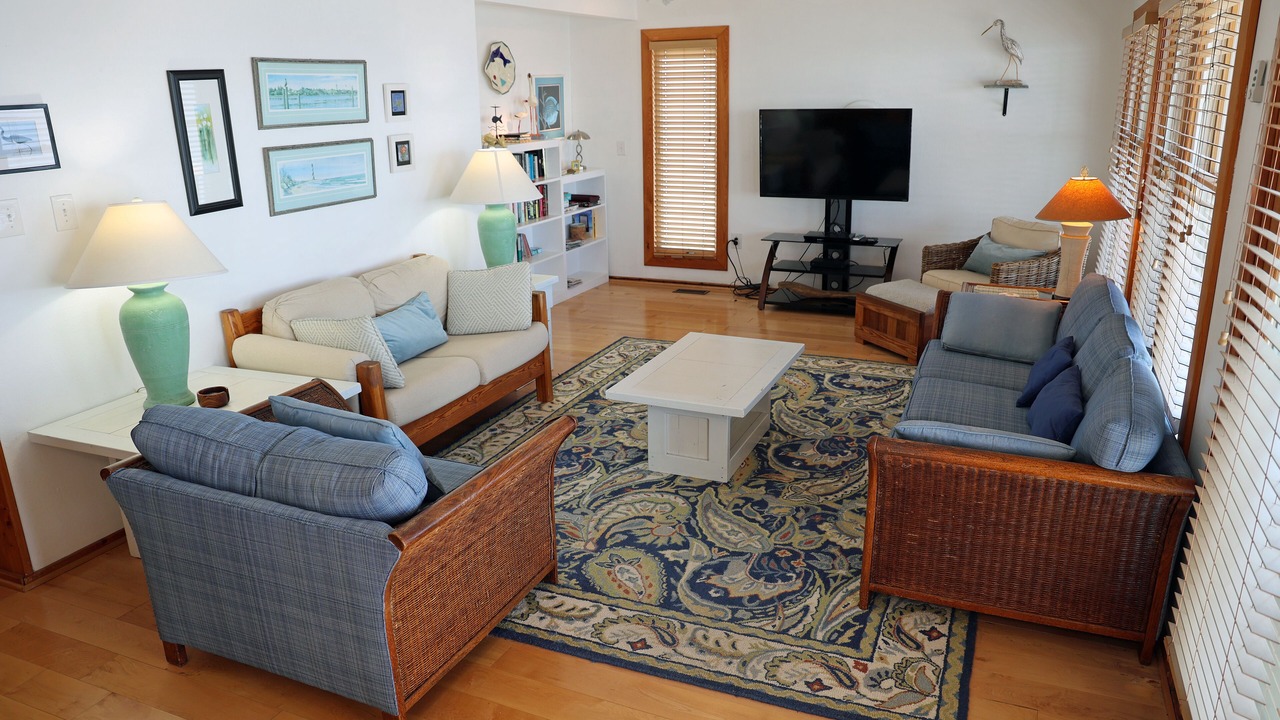 Photo of Livingroom in Colington Harbour