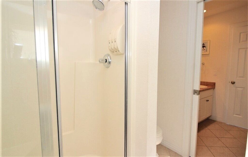Photo of Bathroom in Bermuda Bay