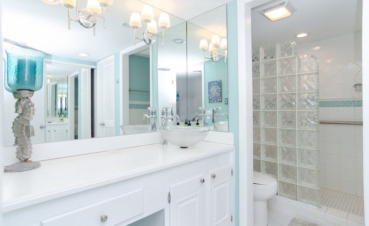Photo of Bathroom in Wrightsville Beach