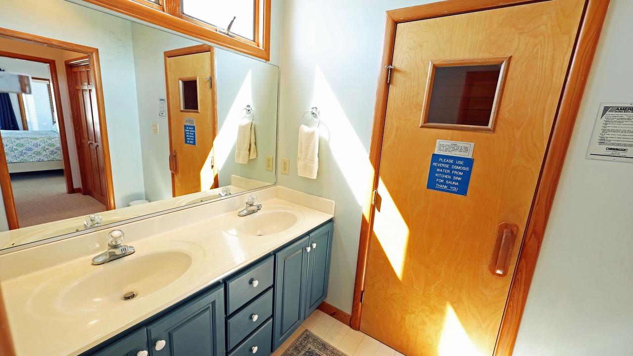 Photo of Bathroom in Ocean Hill