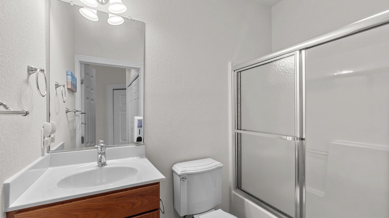 Photo of Bathroom in Bermuda Bay