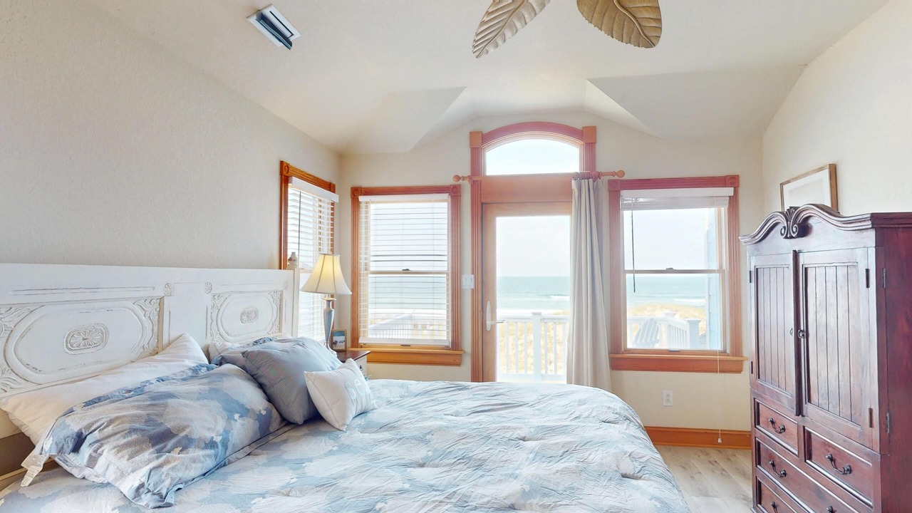 Photo of Bedroom in Corolla