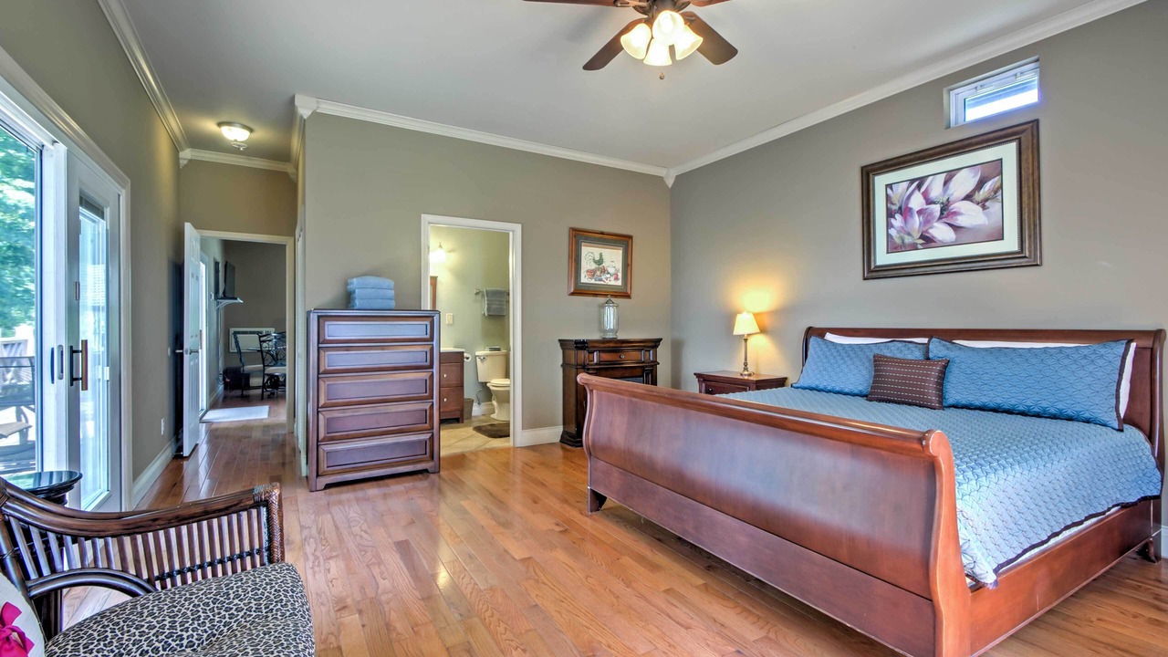 Photo of Bedroom in Weaverville
