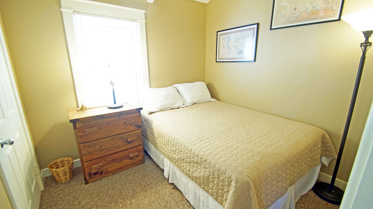 Photo of Bedroom in Colington Harbour