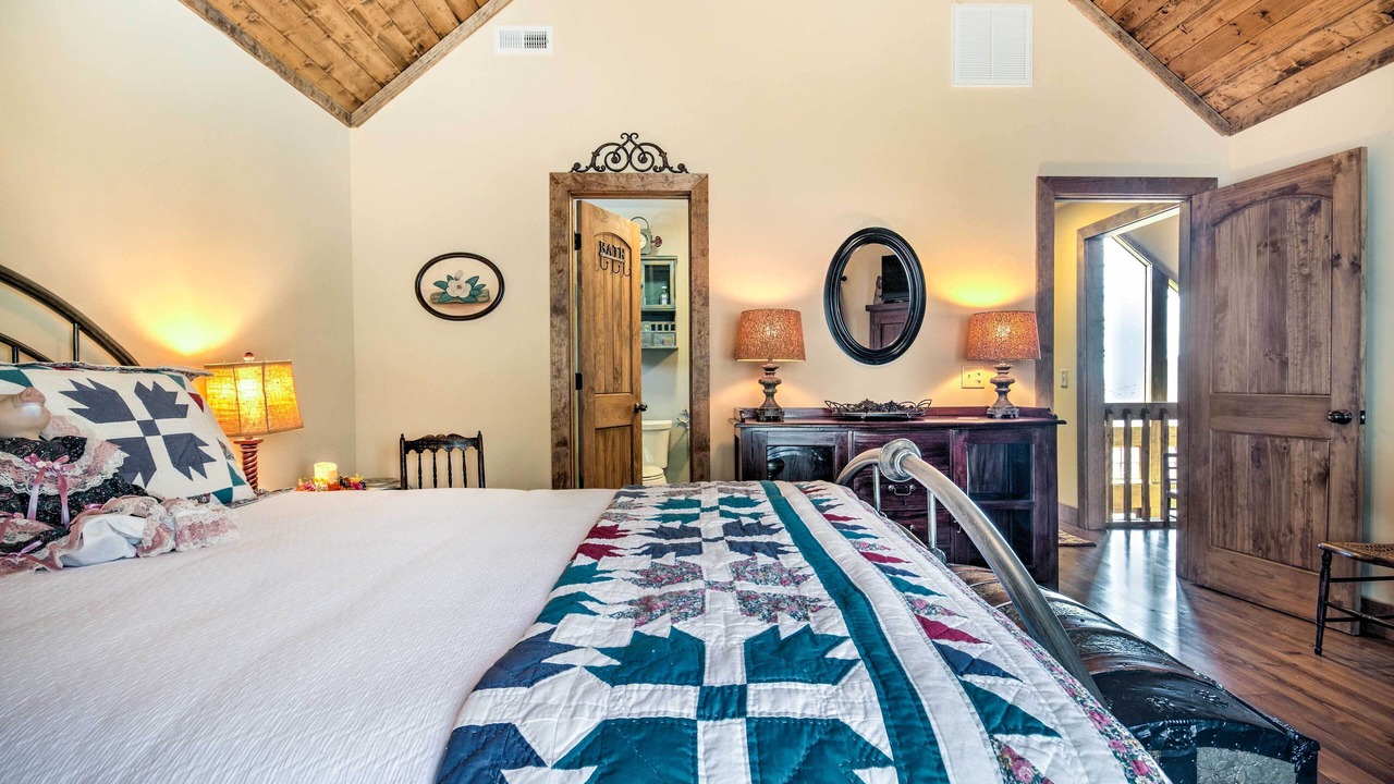 Photo of Bedroom in Sapphire