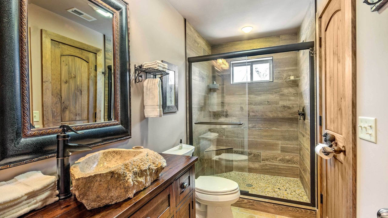 Photo of Bathroom in Sapphire