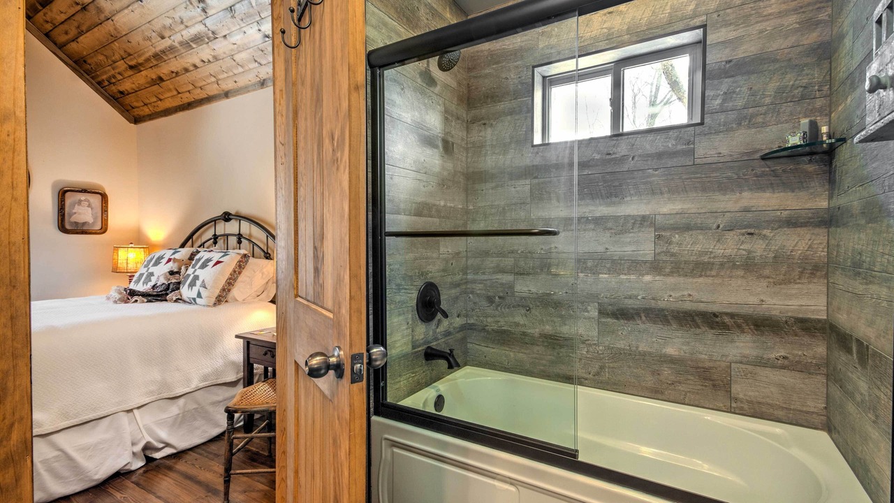 Photo of Bathroom in Sapphire