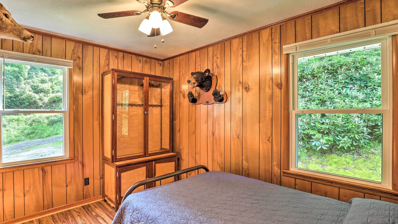 Photo of Bedroom in Marshall