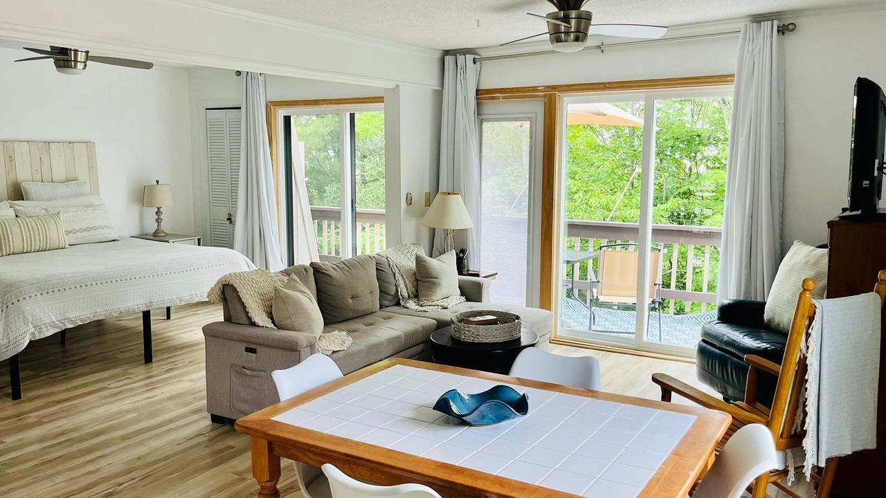 Photo of Livingroom in Beech Mountain