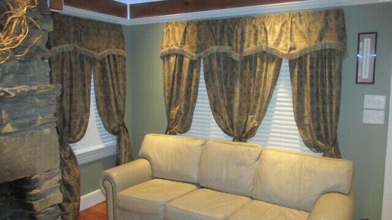 Photo of Bedroom in Bat Cave