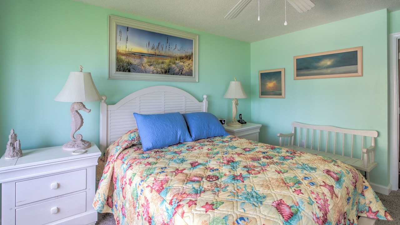 Photo of Bedroom in Indian Beach