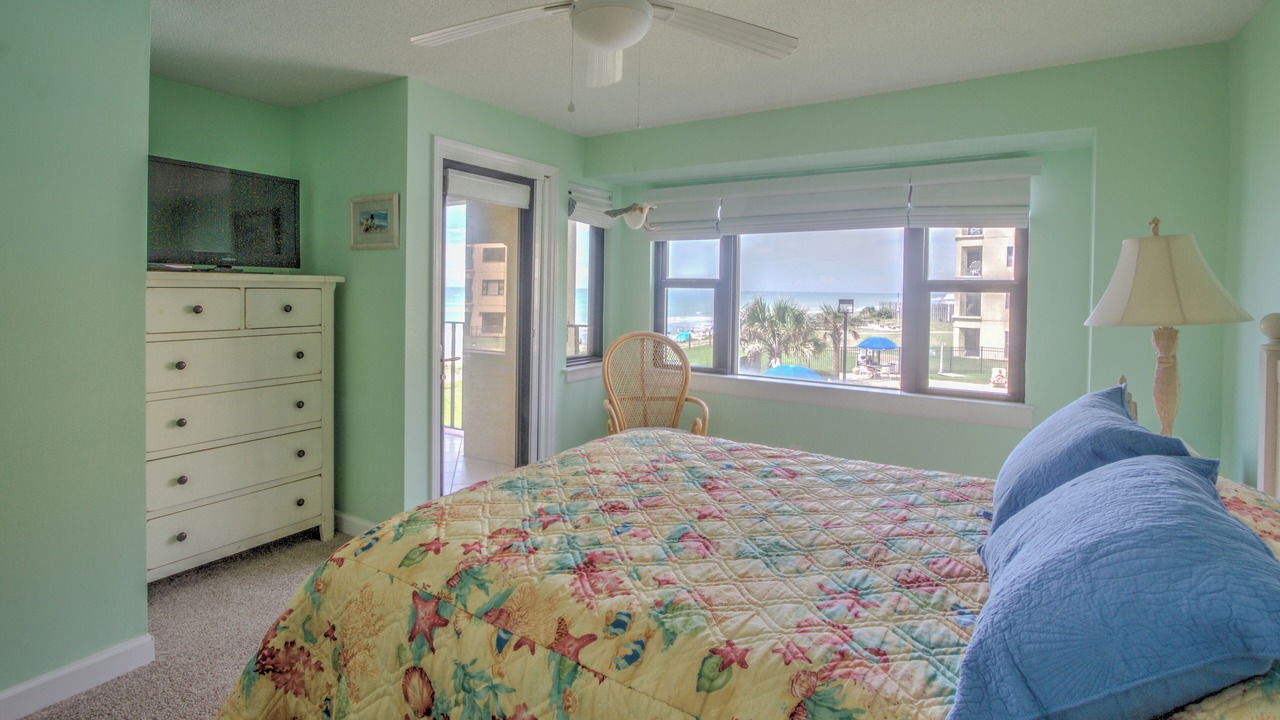 Photo of Bedroom in Indian Beach
