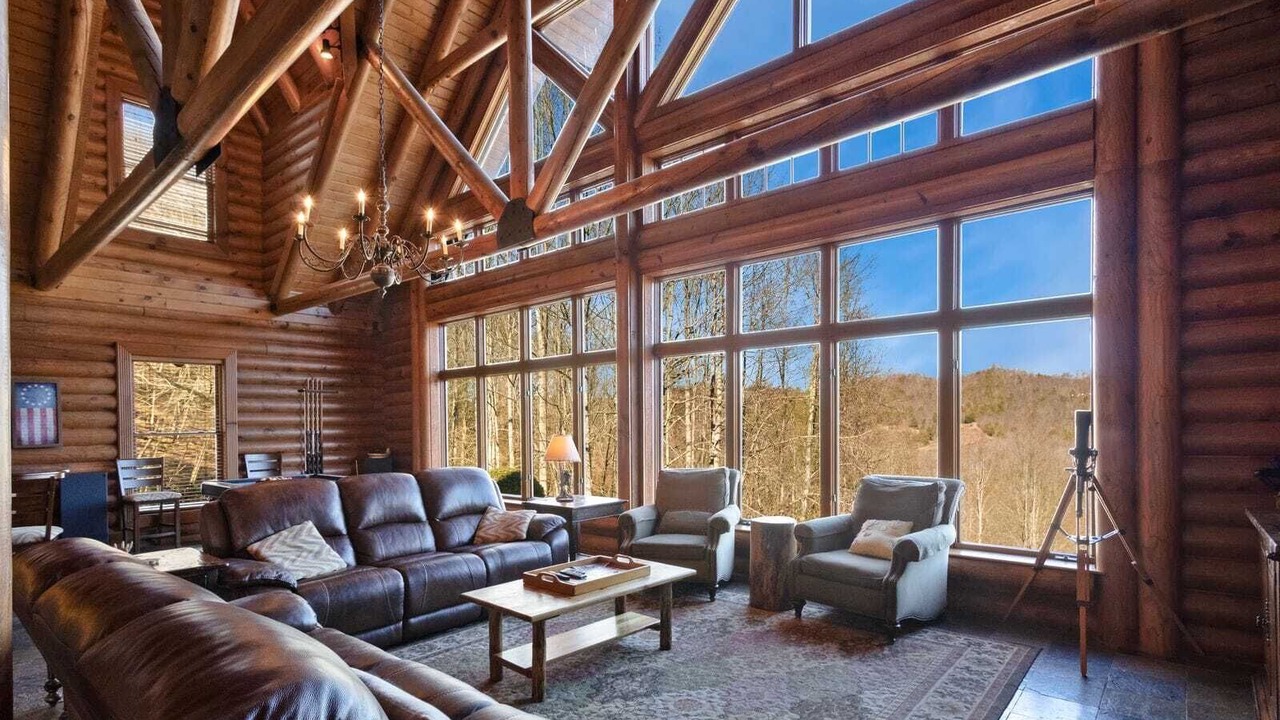 Photo of Bedroom in Sugar Grove