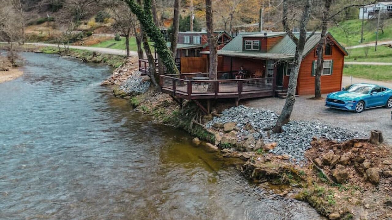 Photo of Outdoor in Dillsboro