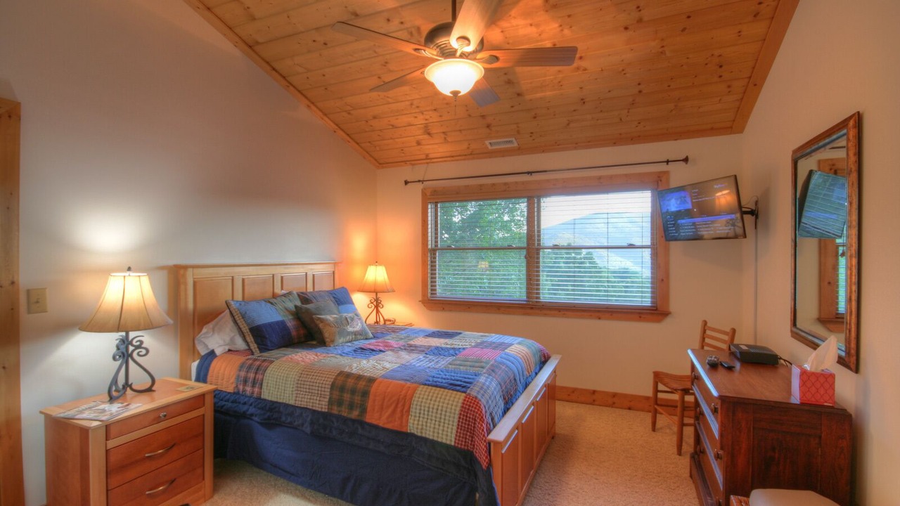 Photo of Bedroom in Seven Devils