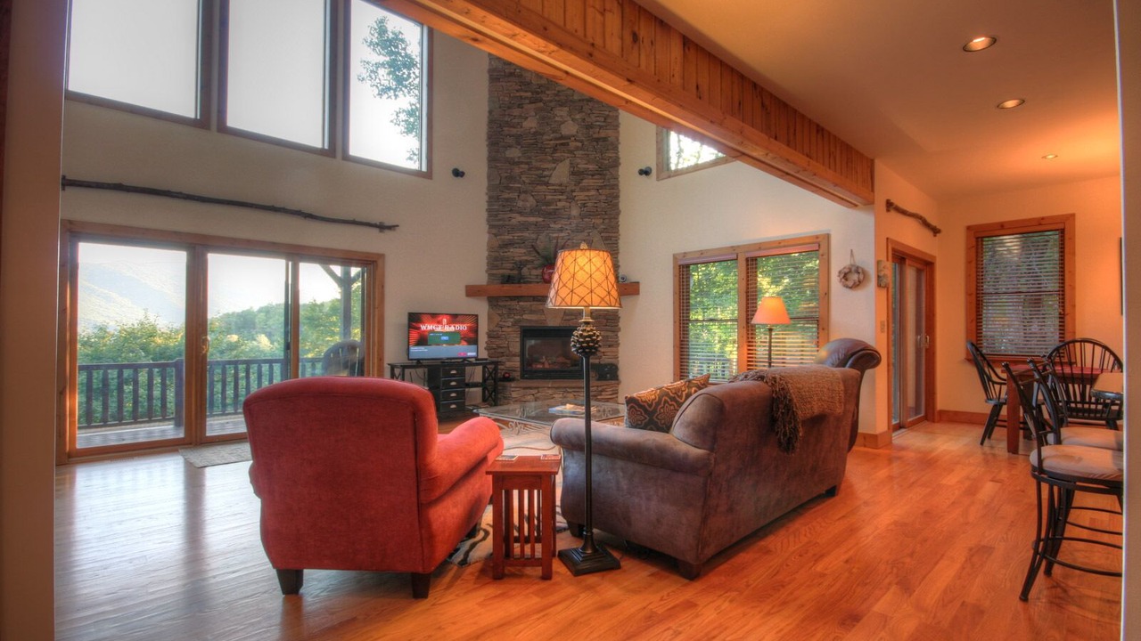 Photo of Livingroom in Seven Devils
