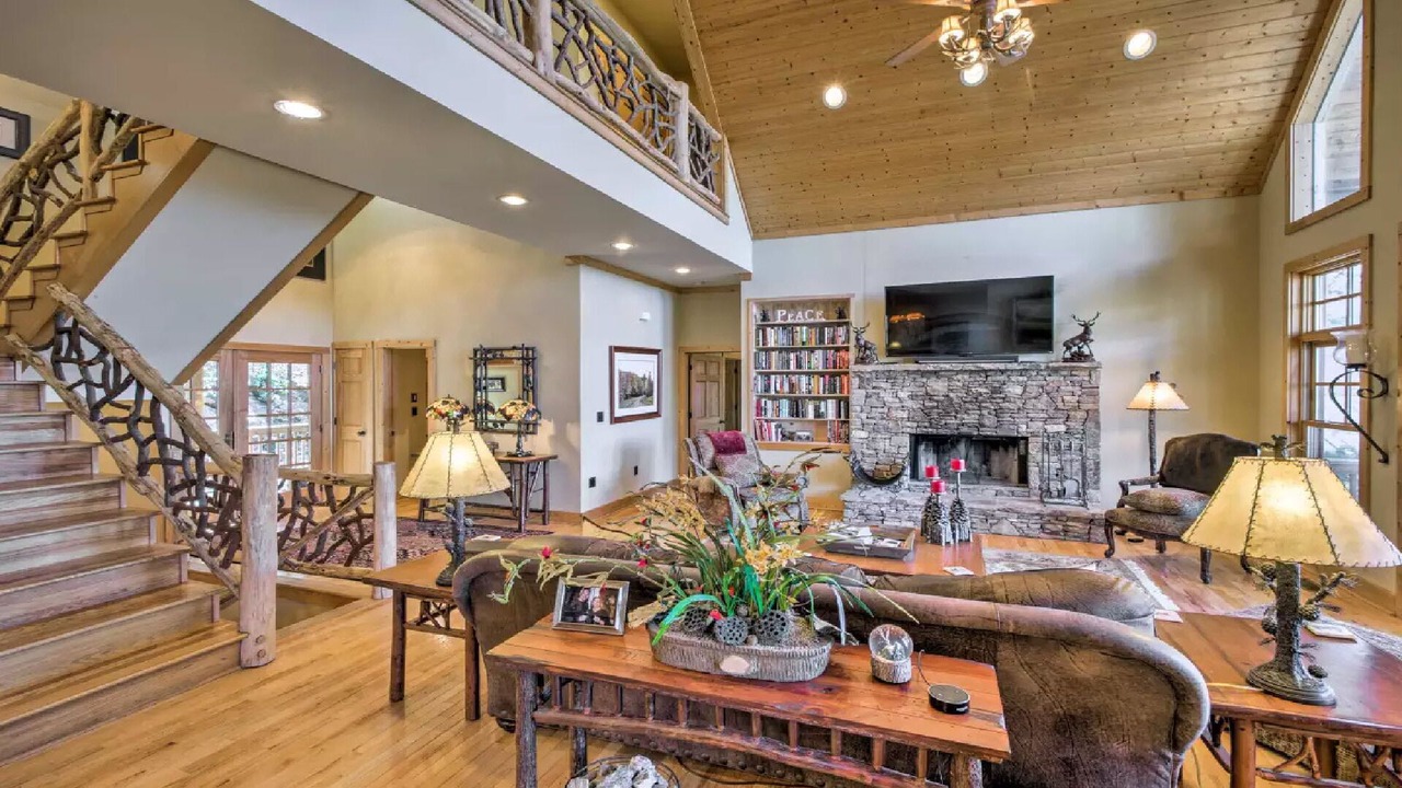 Photo of Livingroom in Cedar Hill