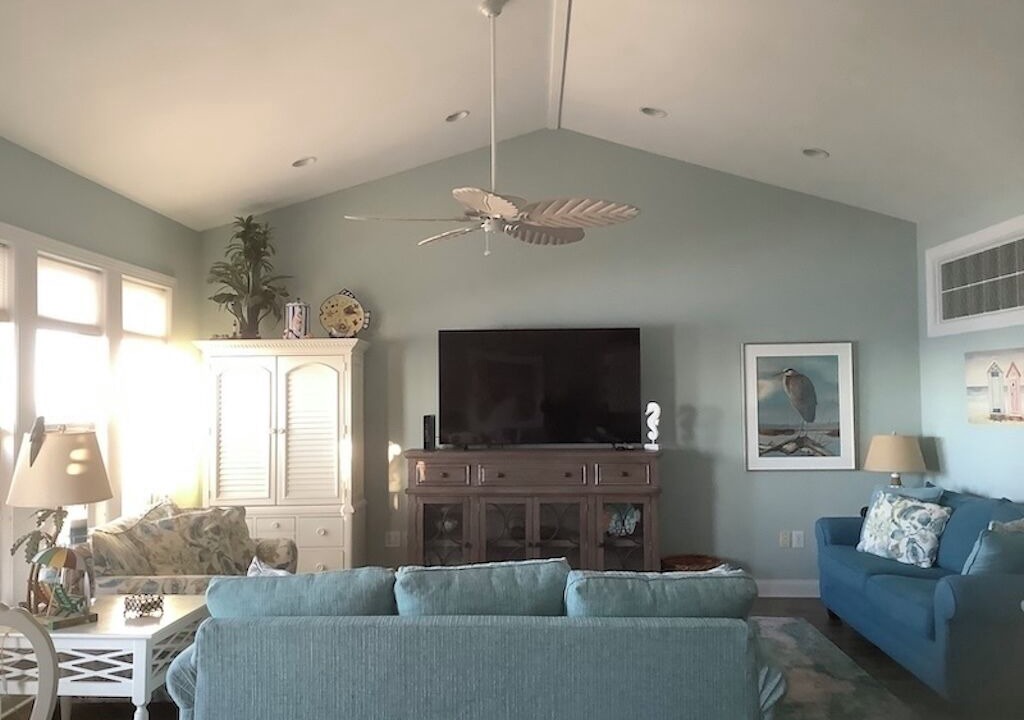 Photo of Livingroom in Indian Beach