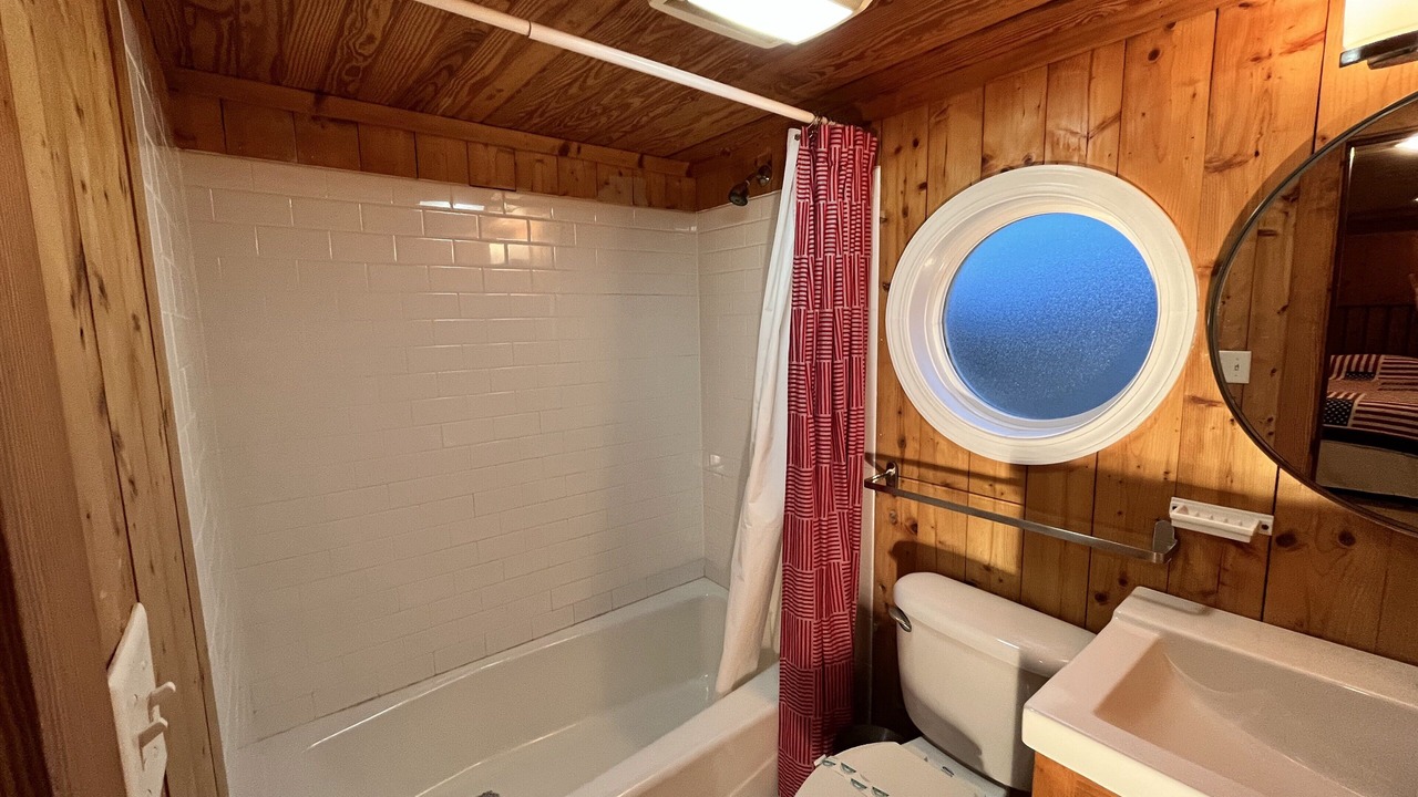 Photo of Bathroom in Nags Head