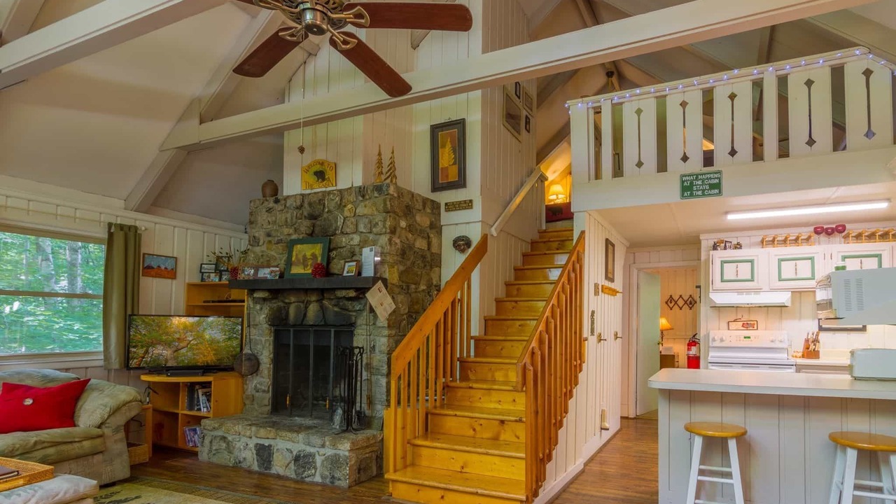 Photo of Livingroom in Charter Hills