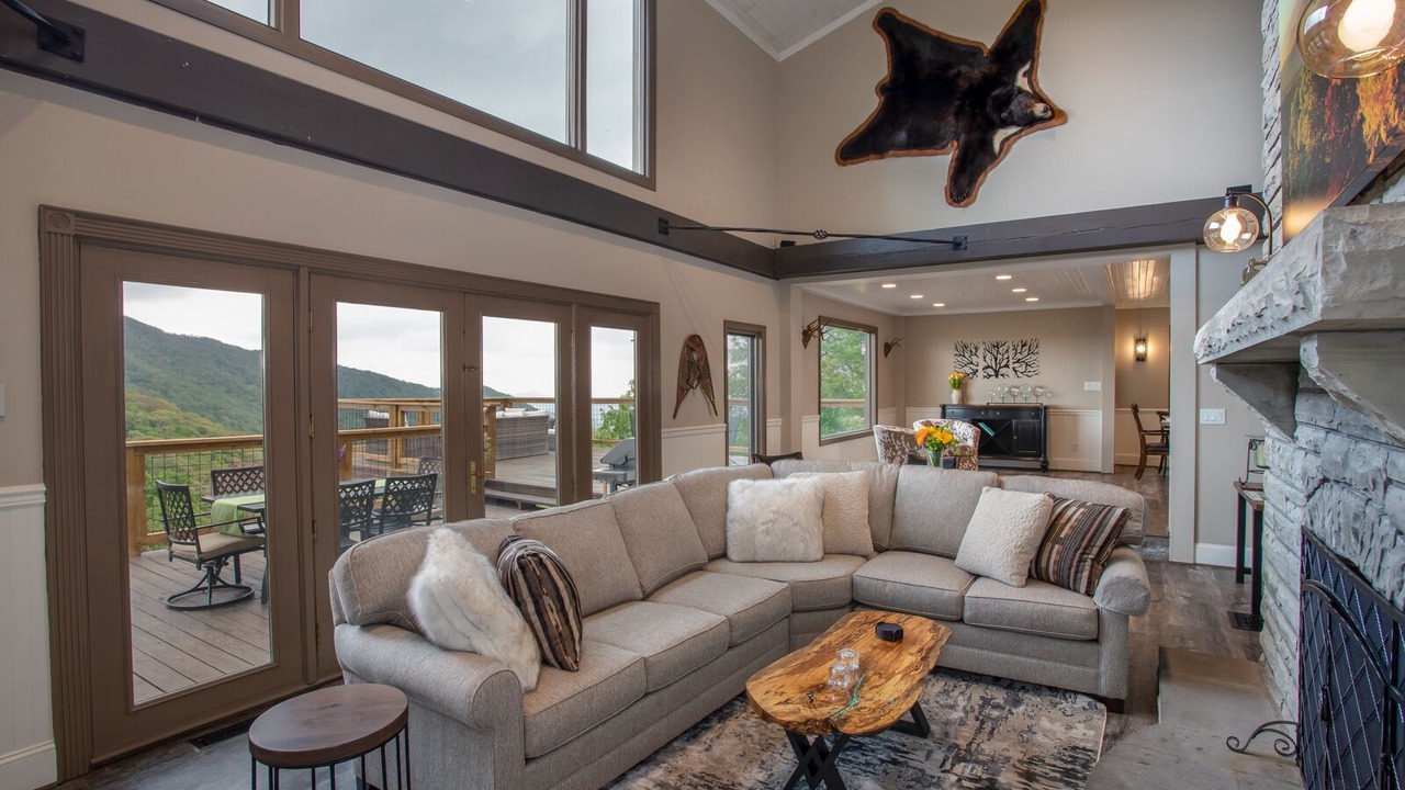 Photo of Livingroom in Seven Devils