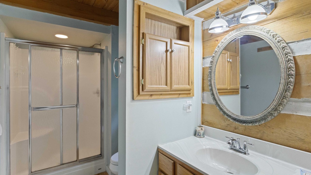 Photo of Bathroom in Foscoe