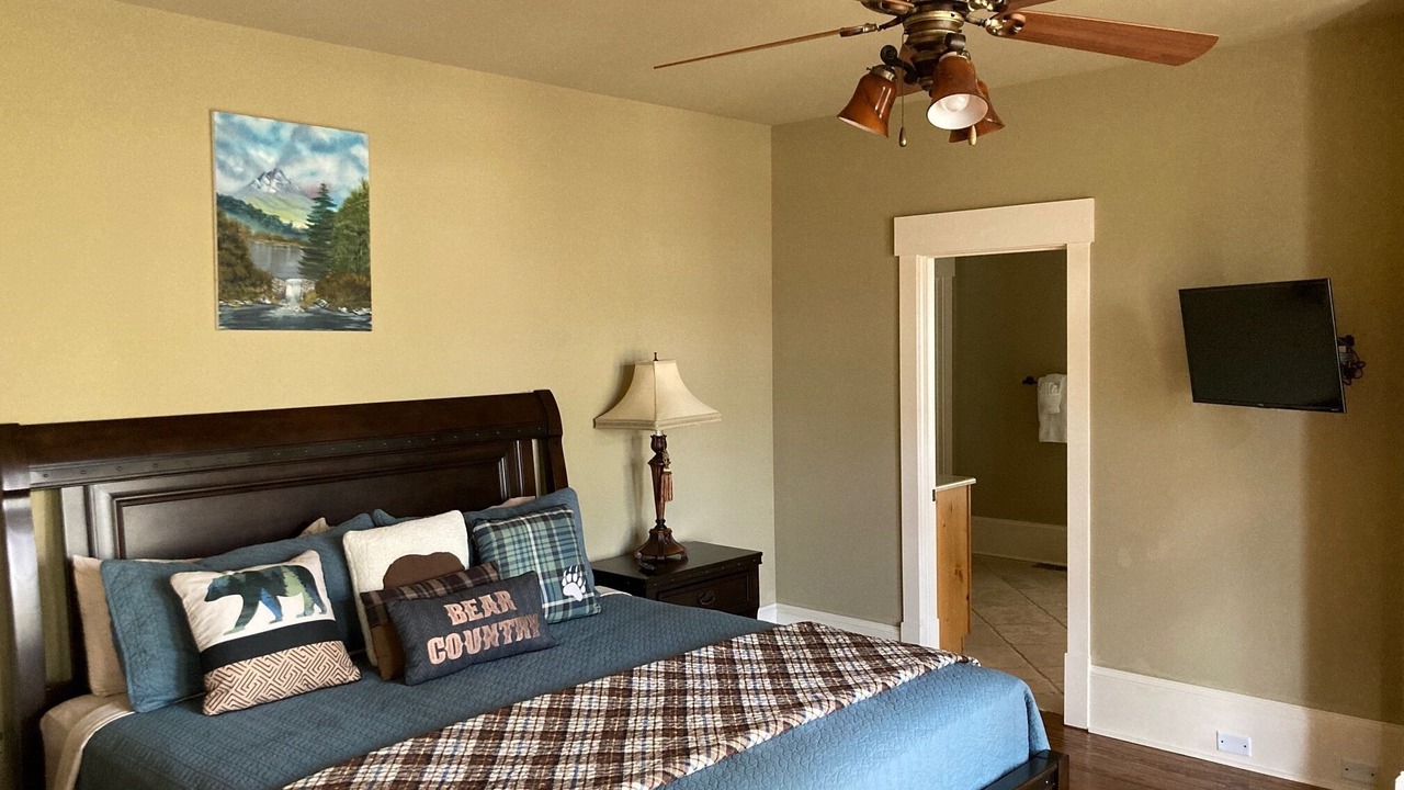 Photo of Bedroom in Lake Toxaway