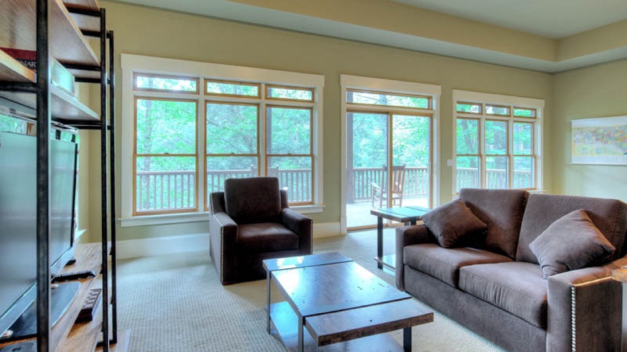Photo of Livingroom in Lake Toxaway