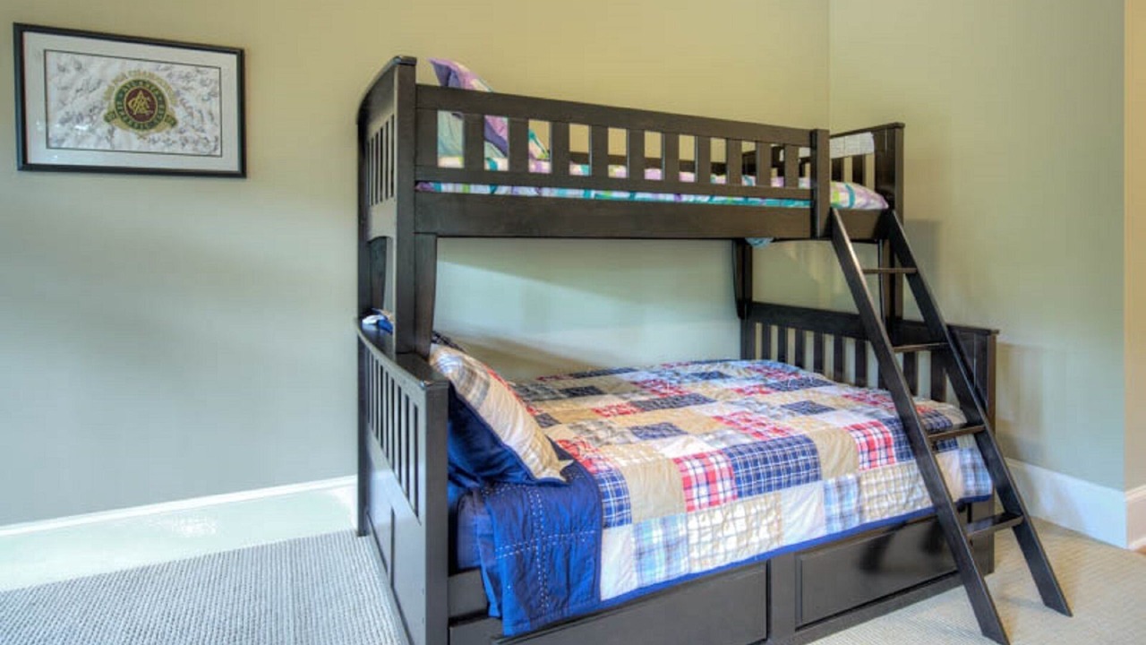 Photo of Bedroom in Lake Toxaway