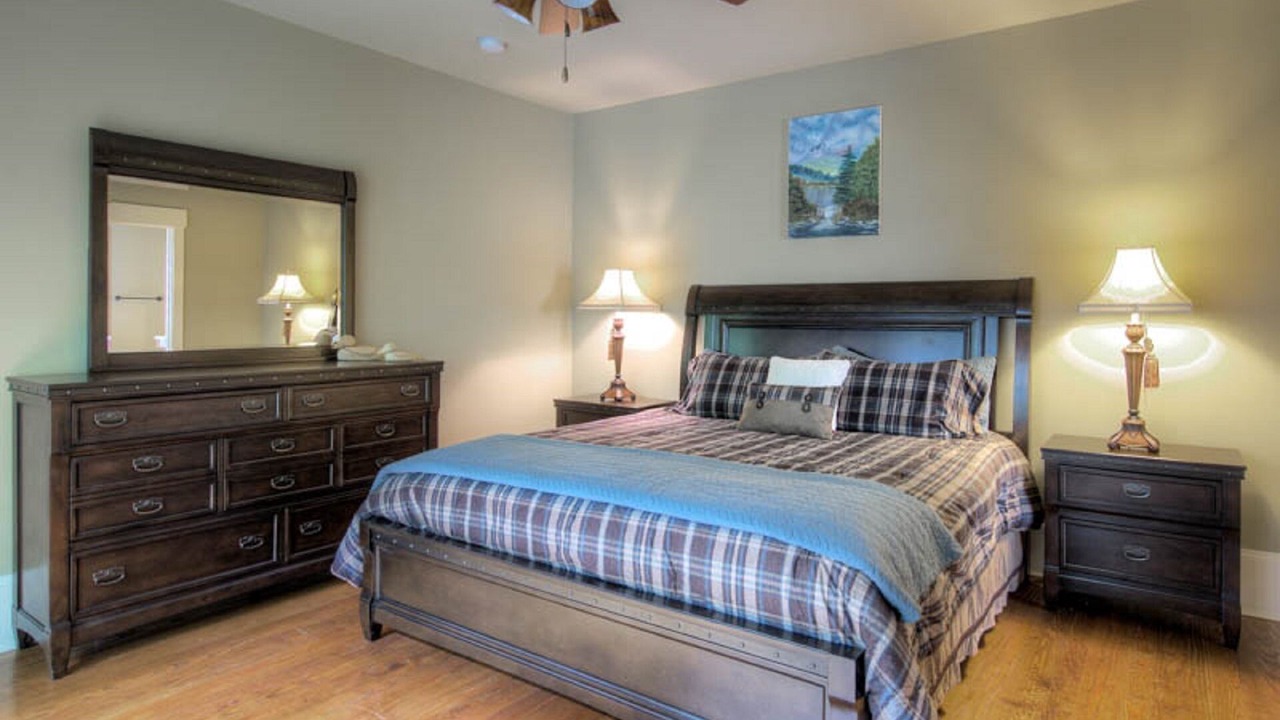 Photo of Bedroom in Lake Toxaway