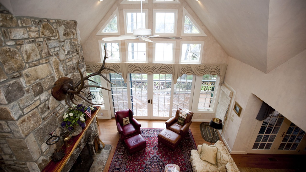 Photo of Livingroom in Lake Toxaway