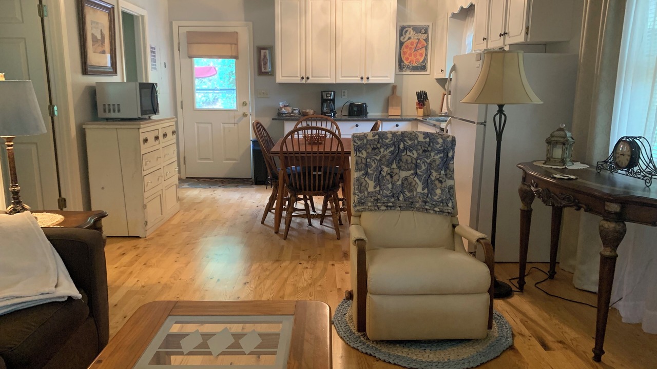 Photo of Livingroom in Hendersonville