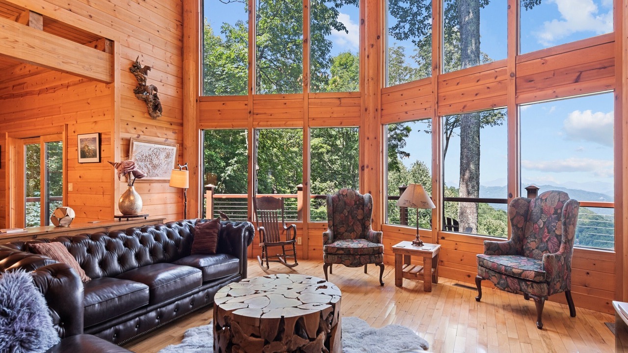 Photo of Livingroom in Waynesville