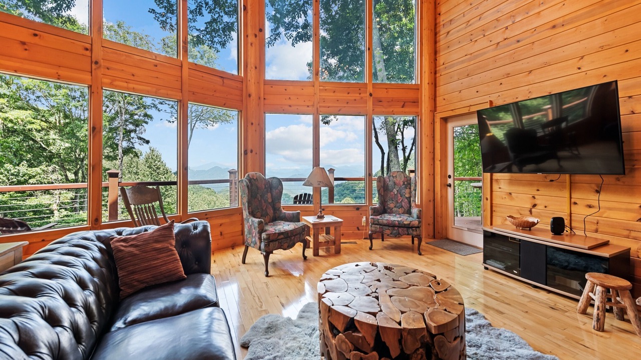 Photo of Livingroom in Waynesville