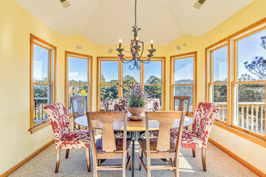 Photo of Bedroom in Monteray Shores