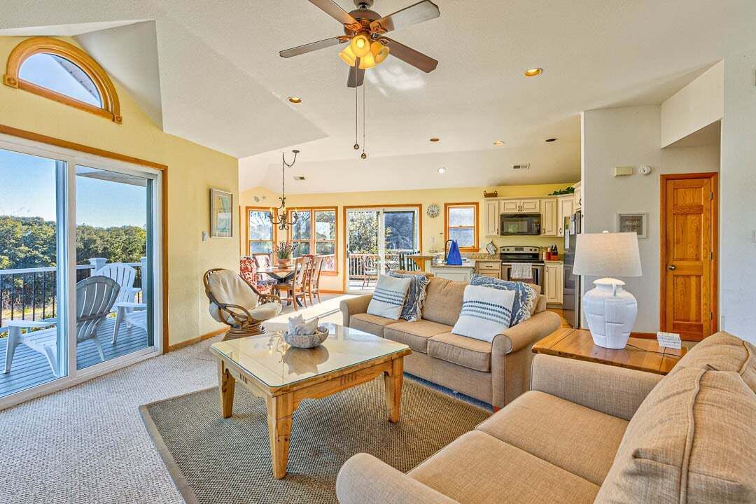 Photo of Bedroom in Monteray Shores