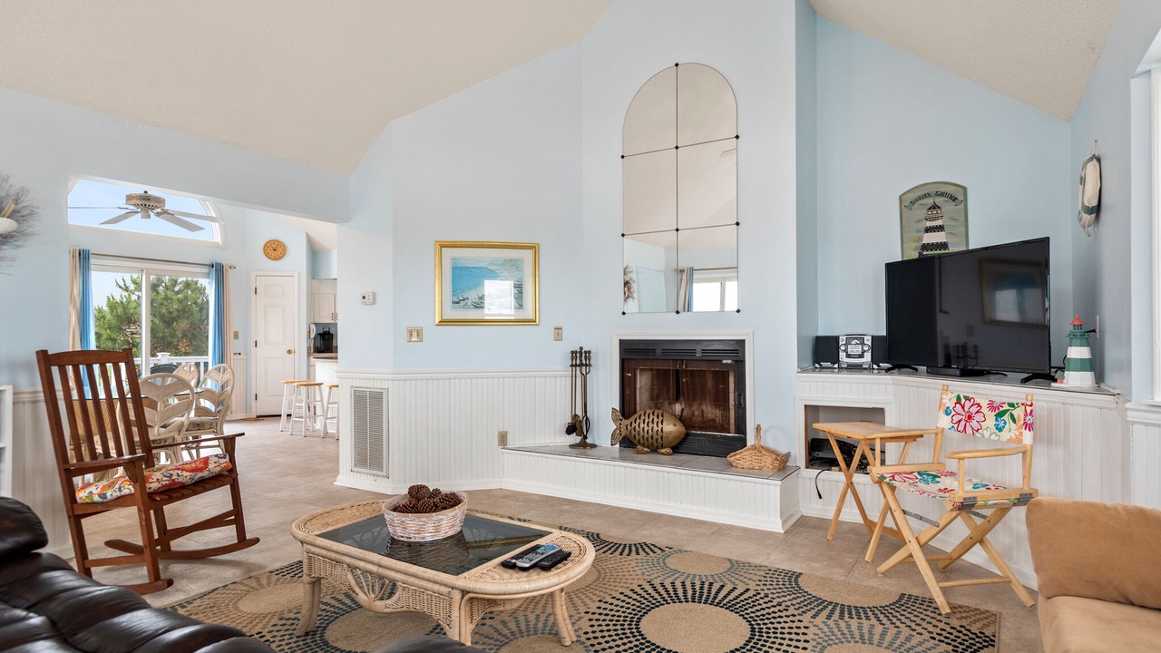 Photo of Livingroom in Whalehead Beach