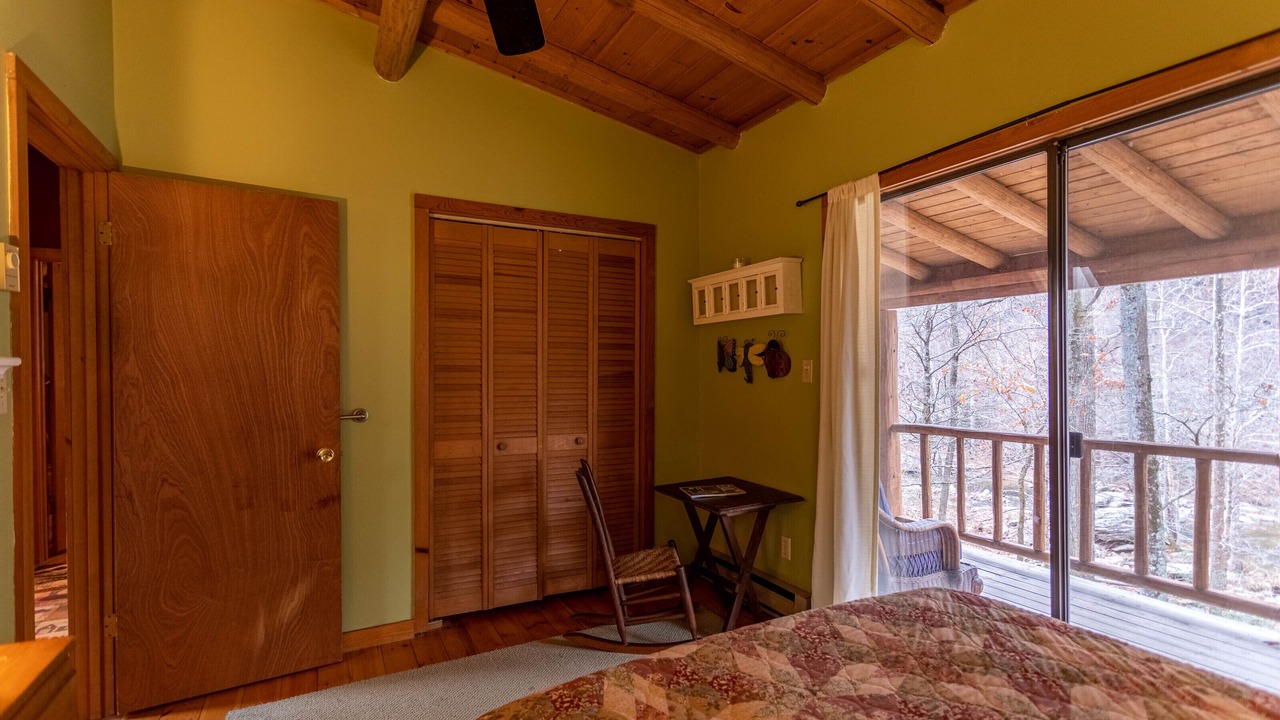 Photo of Bedroom in Boone