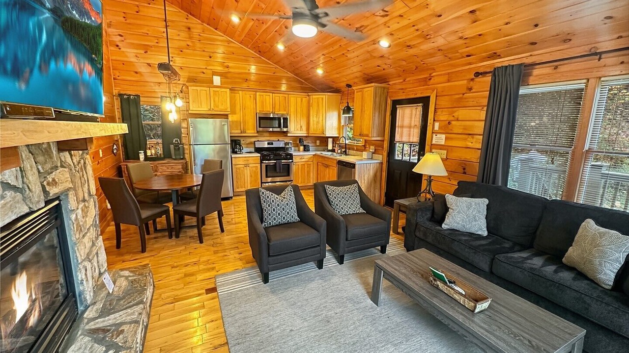 Photo of Bedroom in Bryson City