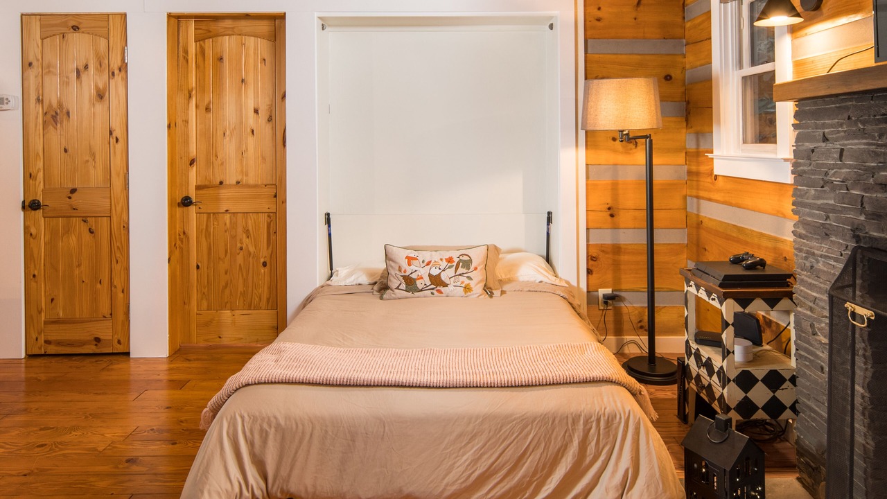 Photo of Bedroom in Deep Gap