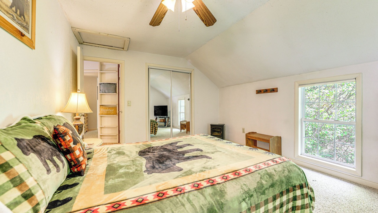 Photo of Bedroom in Bryson City