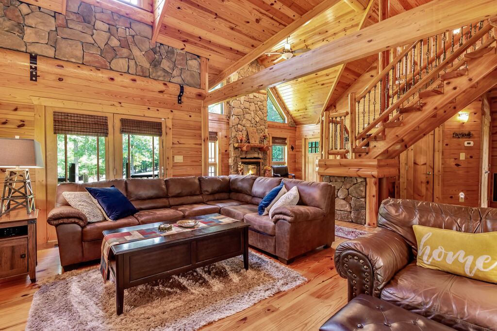 Photo of Livingroom in Rutherfordton