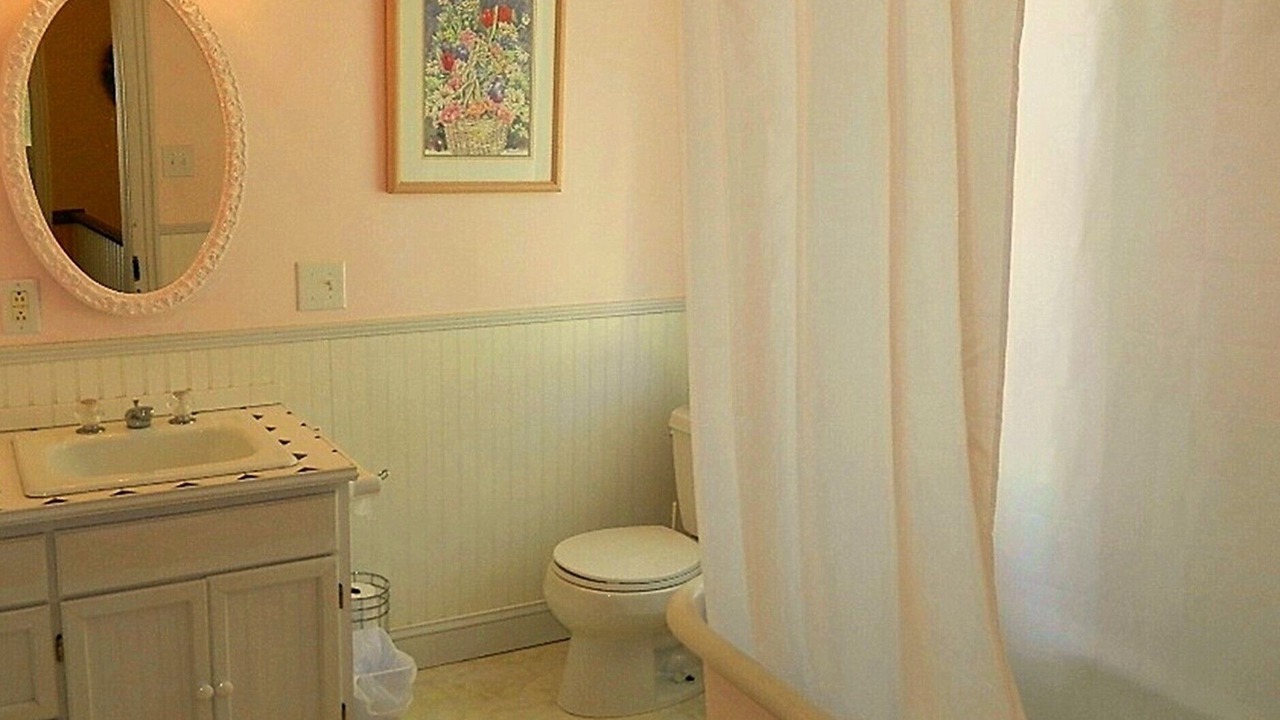 Photo of Bathroom in Port Royal