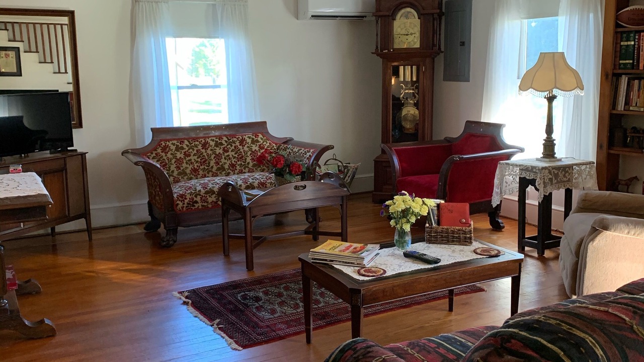 Photo of Livingroom in Nebo