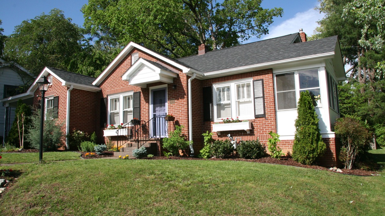 Photo of Outdoor in Hyman Heights Historic District