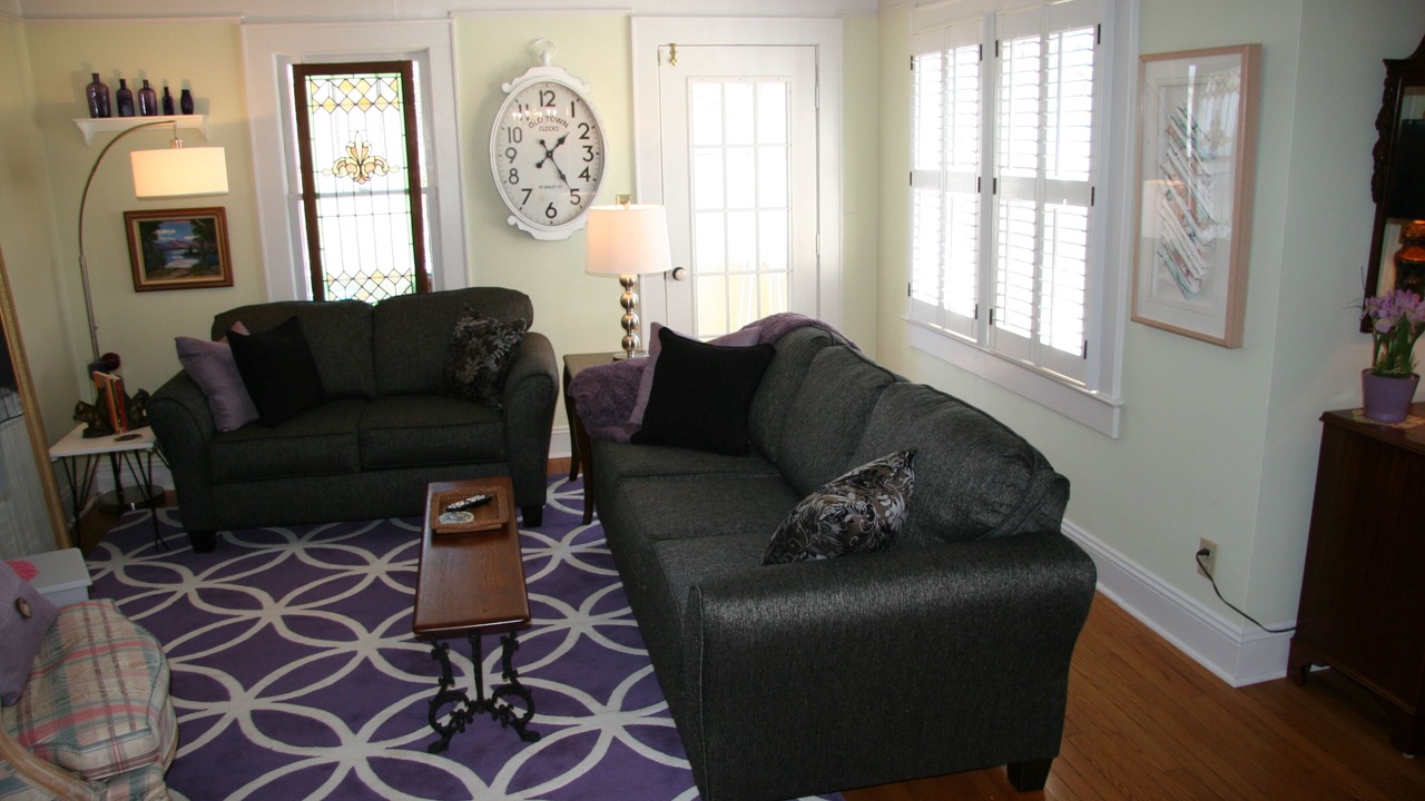 Photo of Livingroom in Hyman Heights Historic District