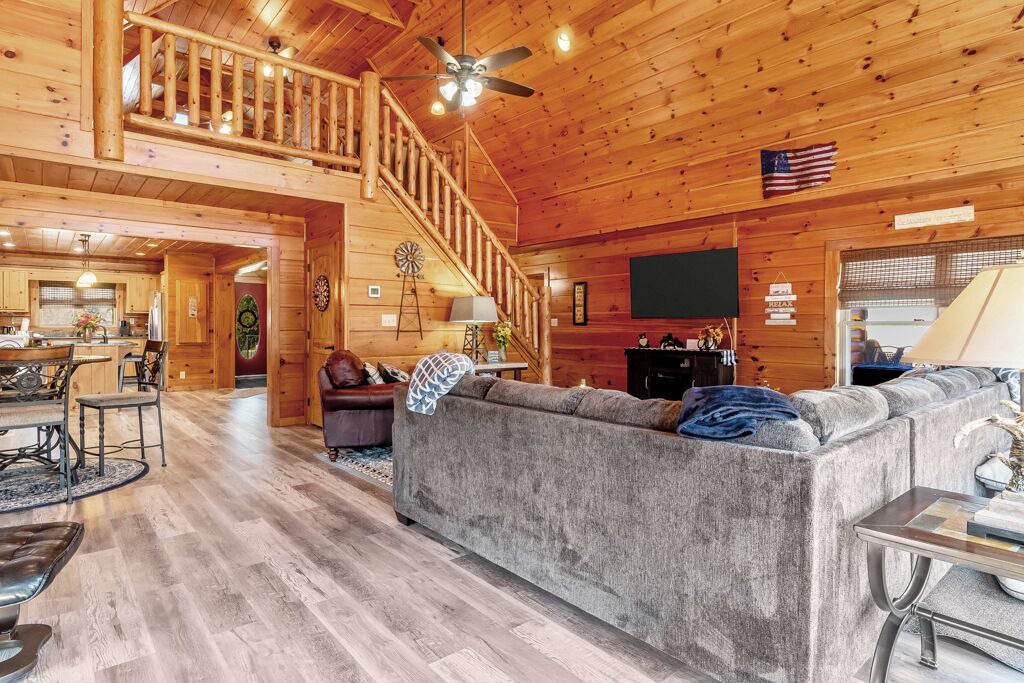Photo of Livingroom in Rutherfordton